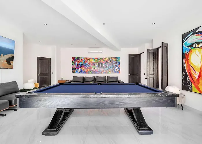 Marbella Lane Coastal Elegance With Pool Villa *