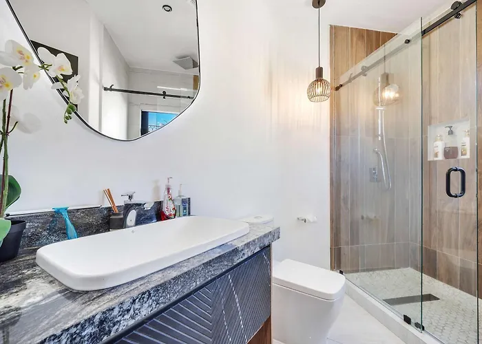 Marbella Lane Coastal Elegance With Pool Villa *