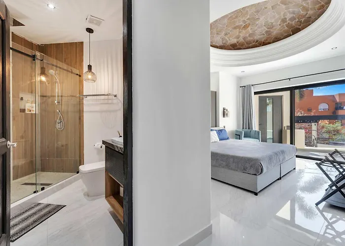 Villa Marbella Lane Coastal Elegance With Pool *